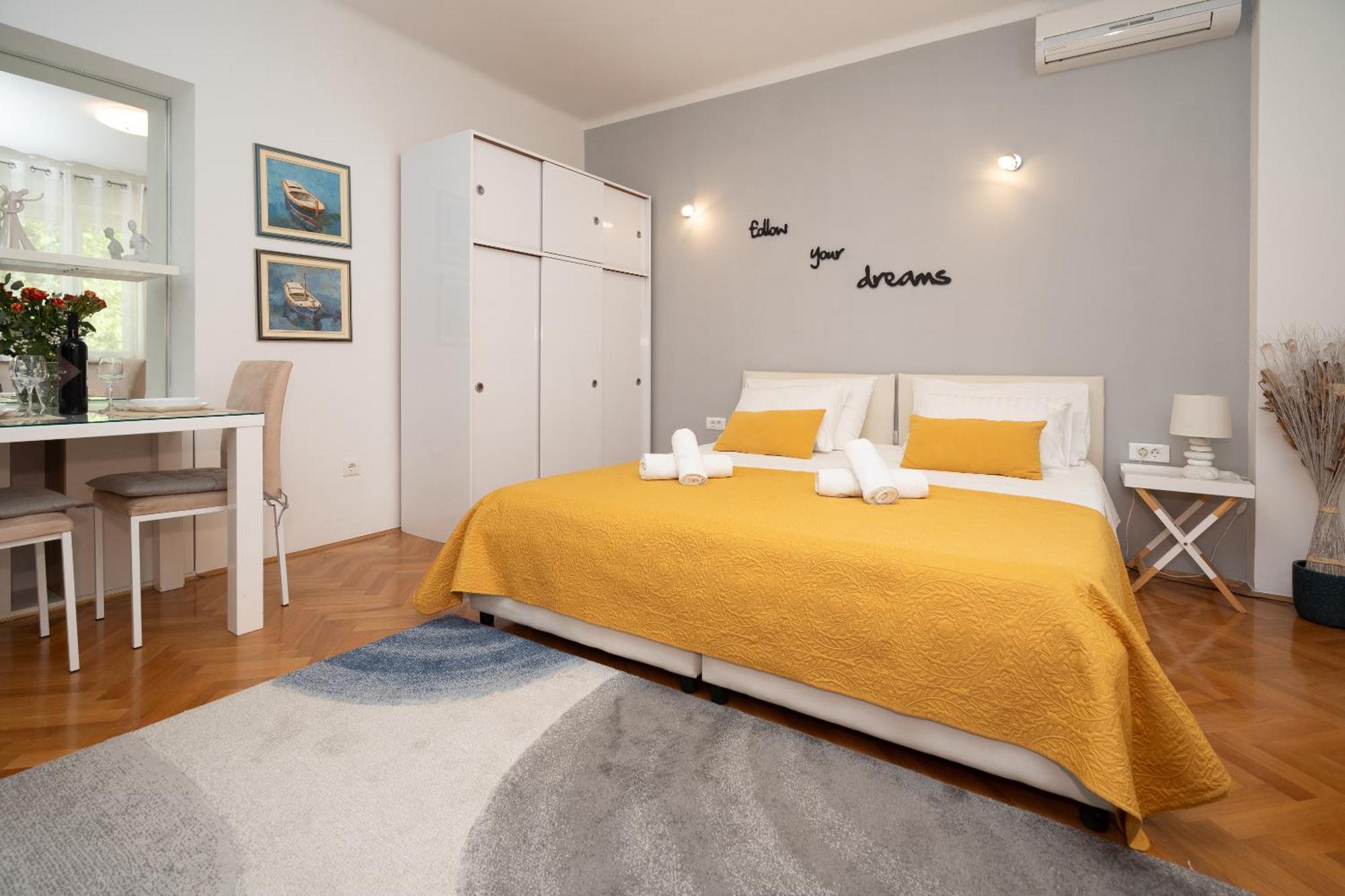 Nena Apartment *
